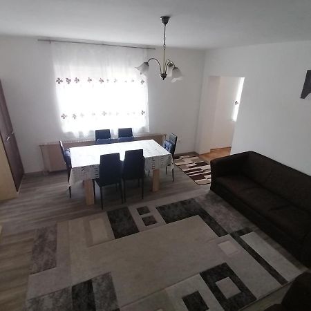 Family House Villa Eger Luaran gambar