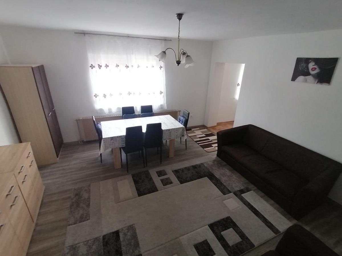 Family House Villa Eger Luaran gambar