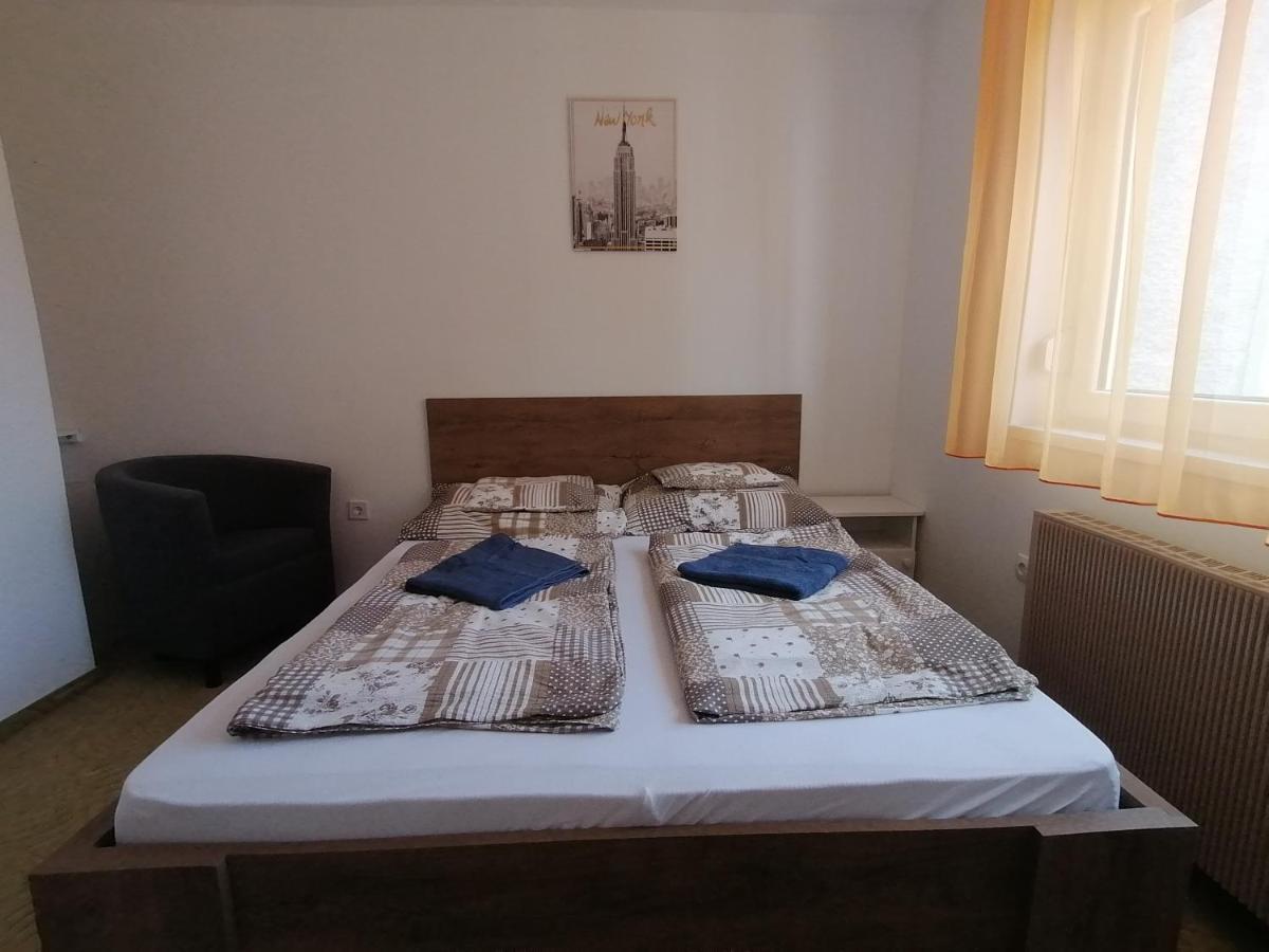 Family House Villa Eger Luaran gambar