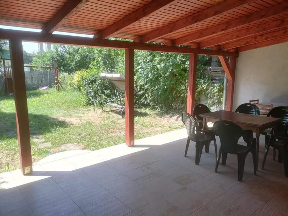Family House Villa Eger Luaran gambar